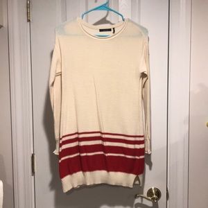 Daisy Fuentes sweater